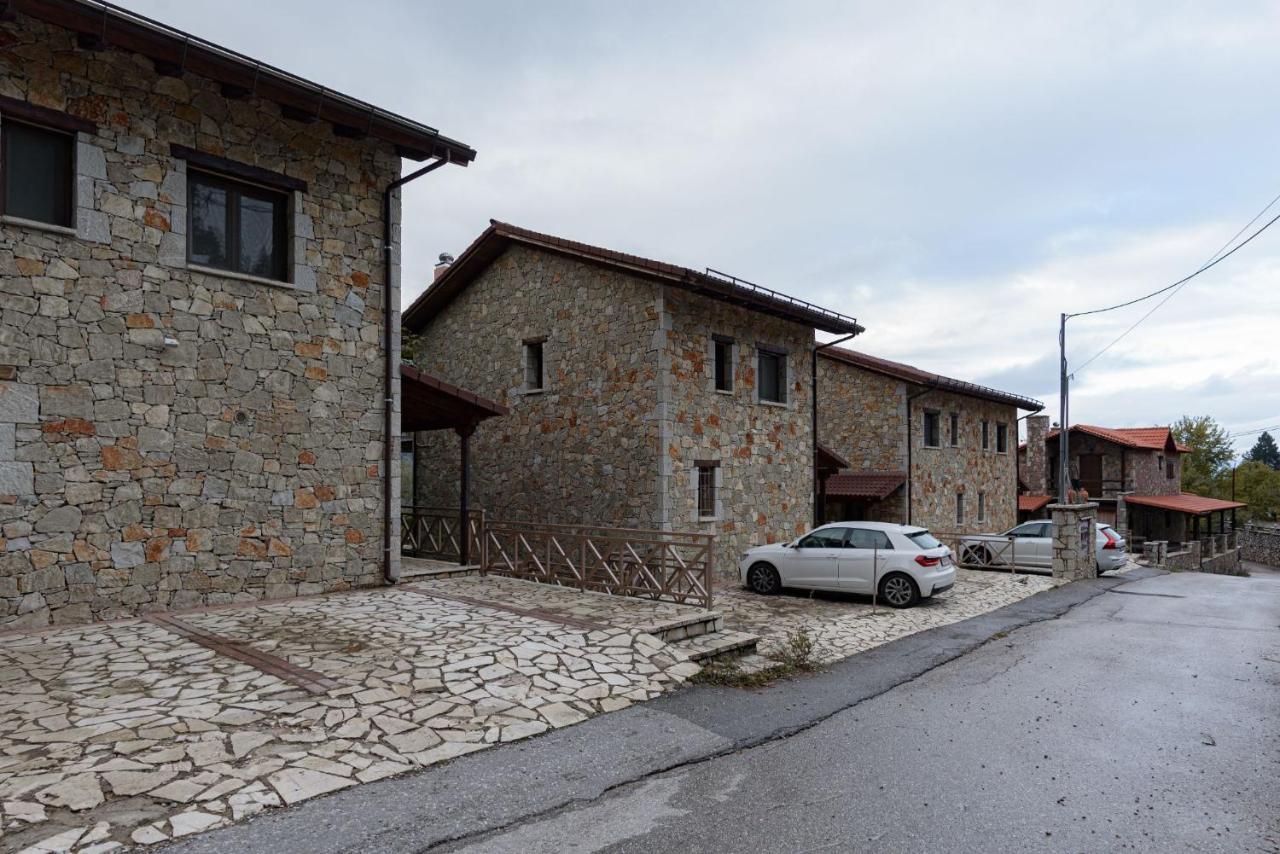 Parnassus Dreamwood Chalet Eptálofos Buitenkant foto